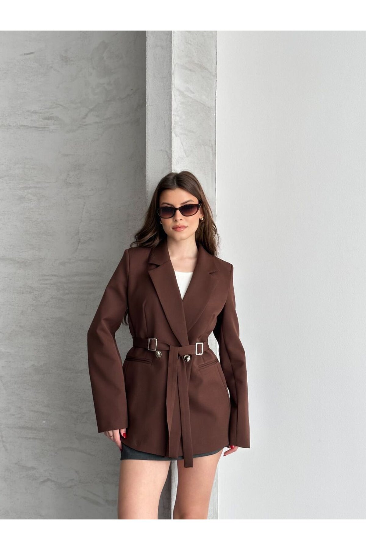 BEL AYARLI KEMERLİ CEKET