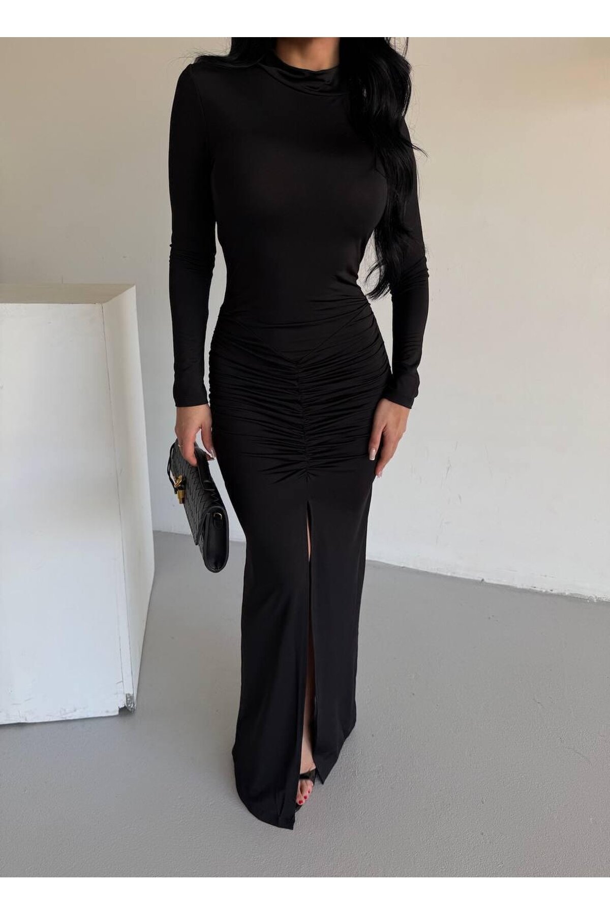 DRAPPE YIRMAÇLI MAXİ ELBİSE
