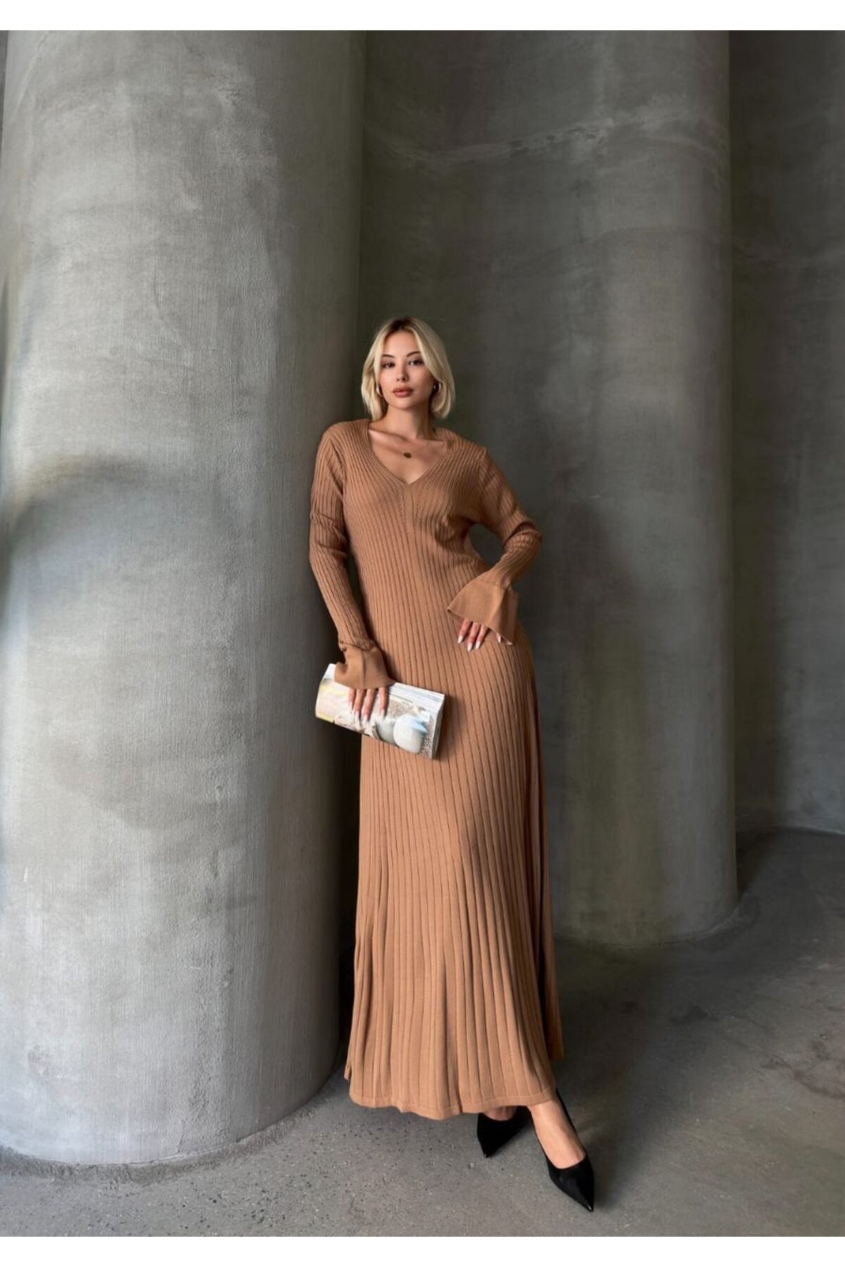 İNCE BEL V YAKA MAXİ TRİKO ELBİSE
