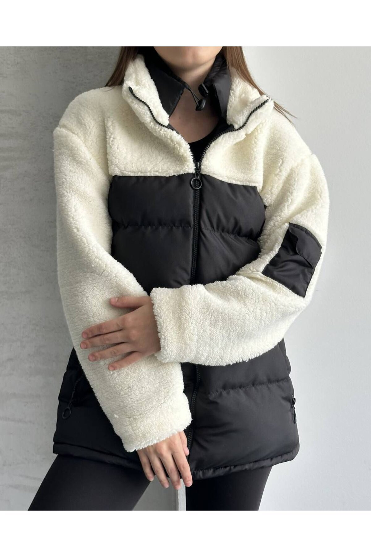 KAPÜTONE SÜET DETAY MONT