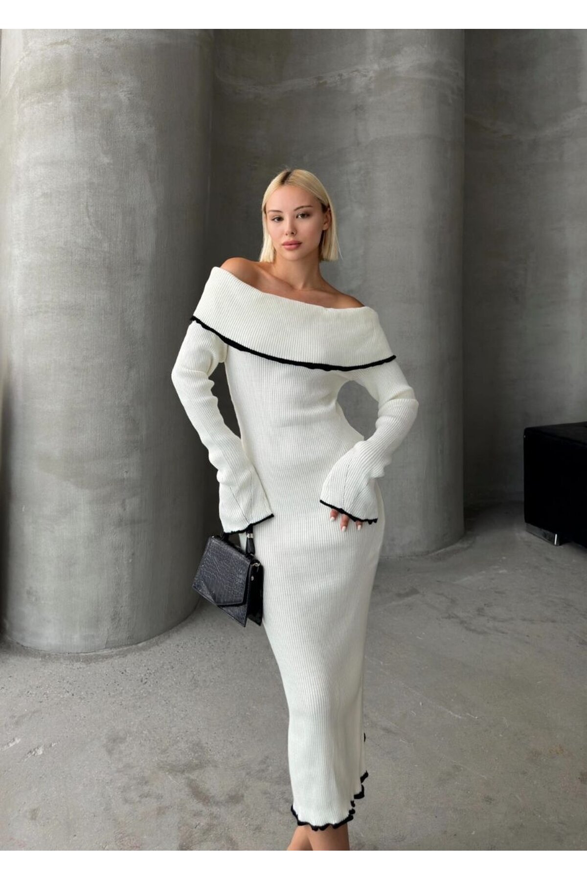 KAYIK YAKA TRİKO ŞERİTLİ ELBİSE