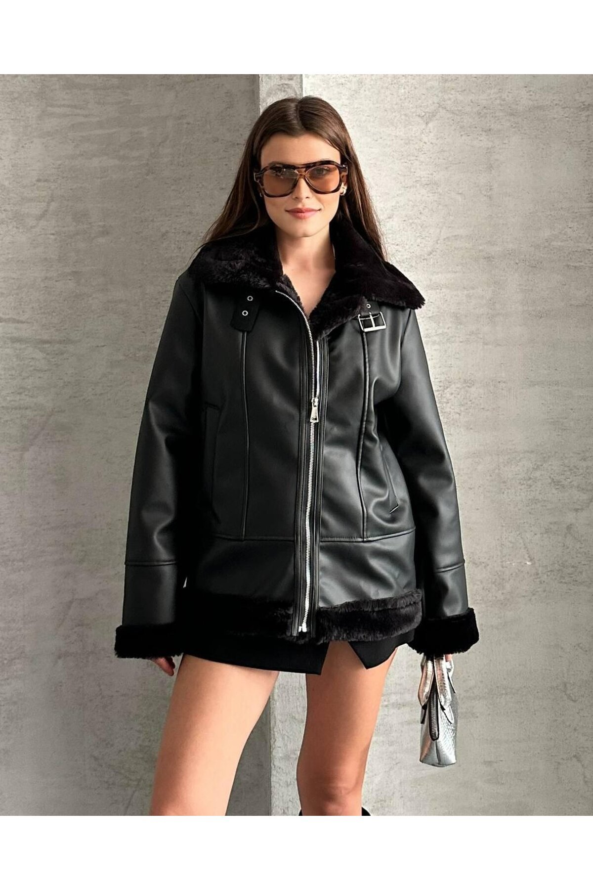 KOL YAKA ETEK KÜRK DETAYLI DERİ MONT