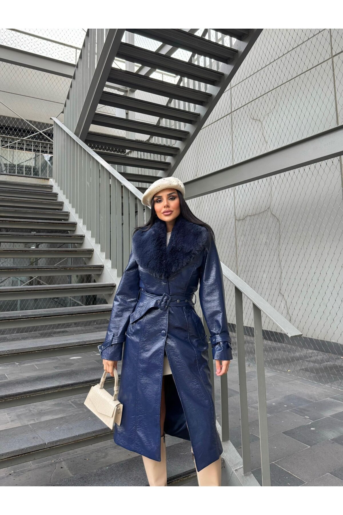 Kürk Detaylı Suni Deri Kaban