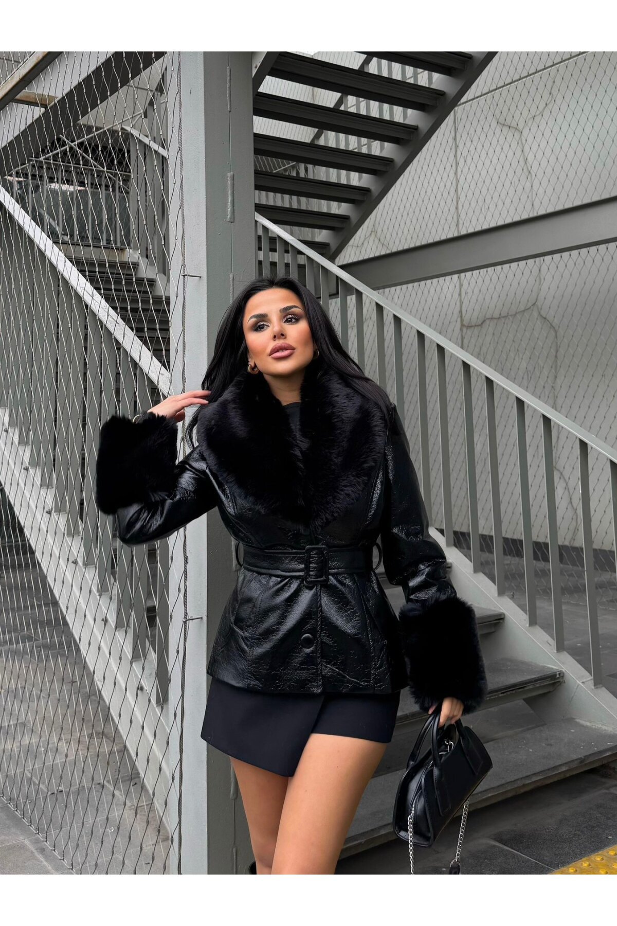 Kürk Detaylı Suni Deri Kaban