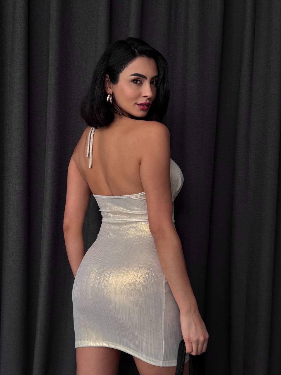 Yırtmaç Detaylı Mini Elbise