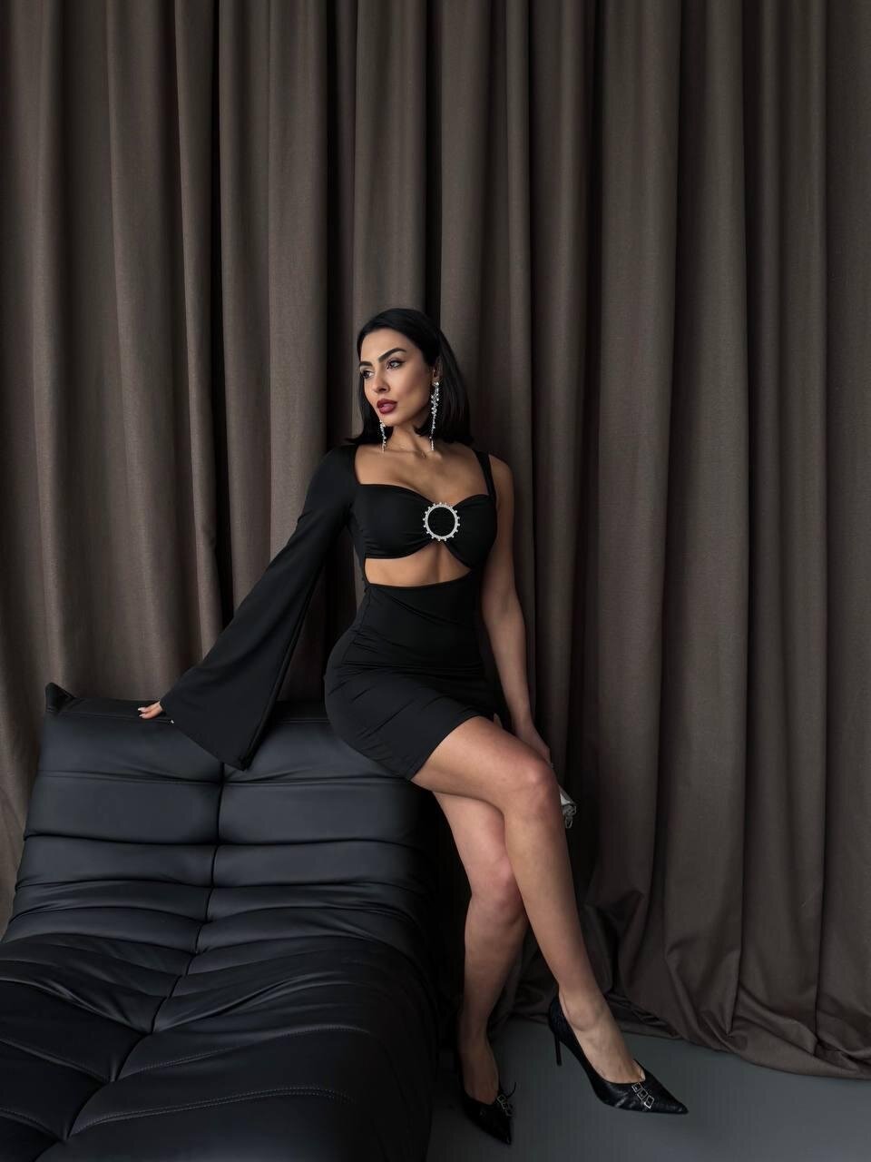 Halka Detaylı Tek Kol Mini Elbise