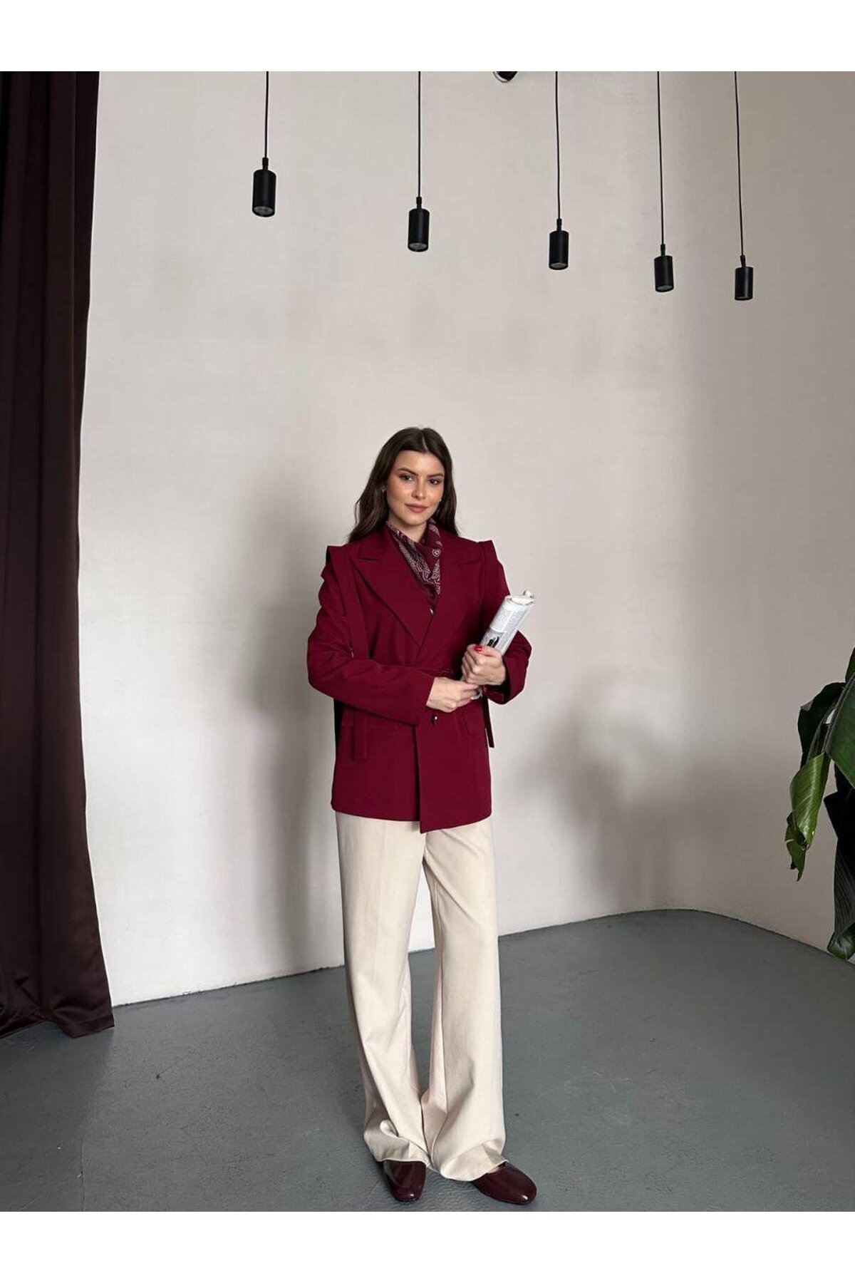 OMUZ KUŞAK SARKIK CEKET