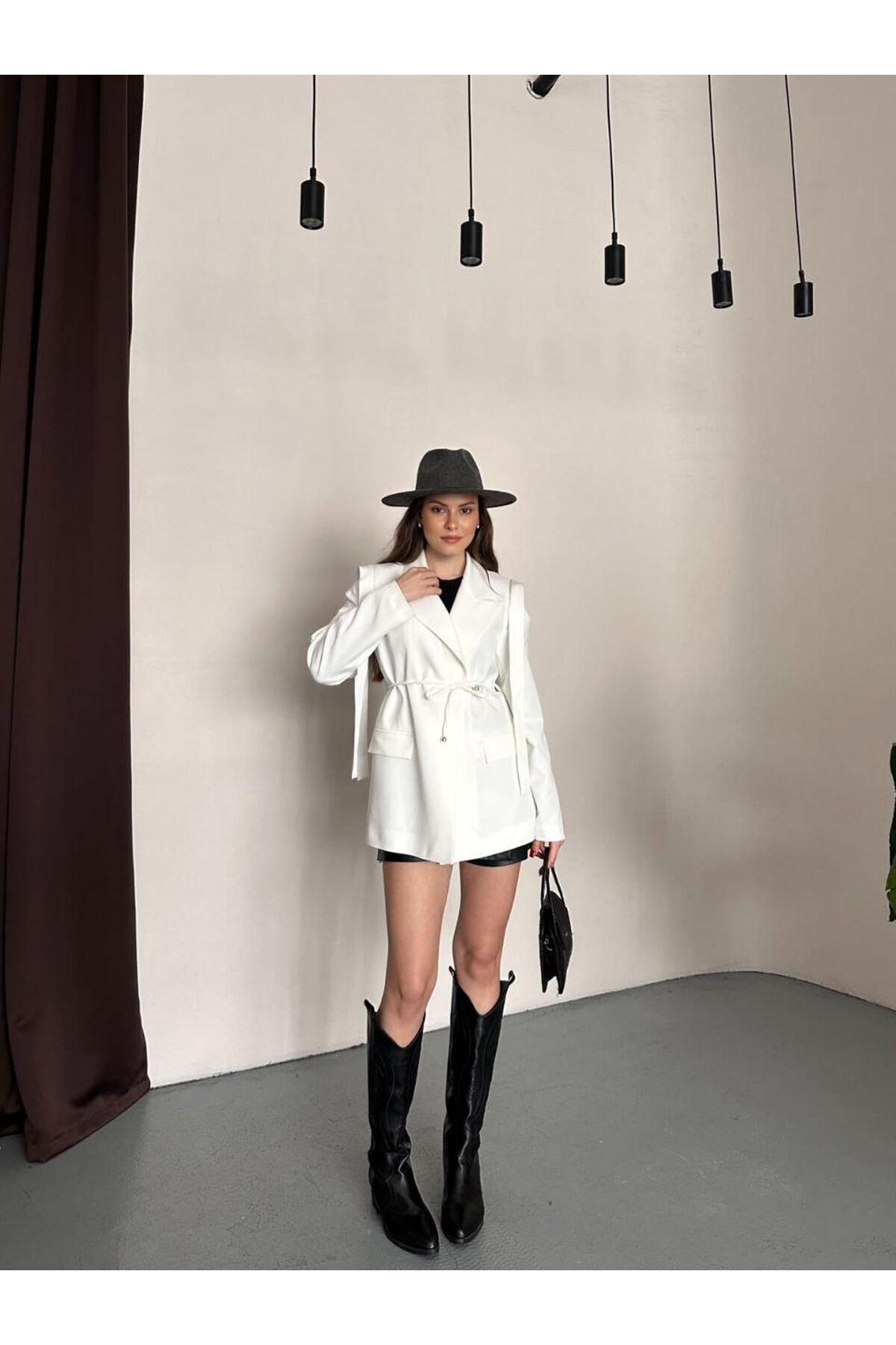 OMUZ KUŞAK SARKIK CEKET