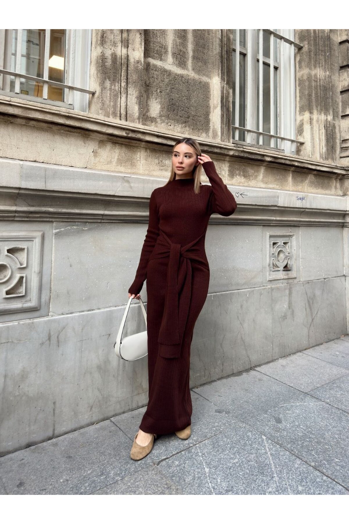 TRİKO BELDEN KUŞAK DETAYLI ELBİSE