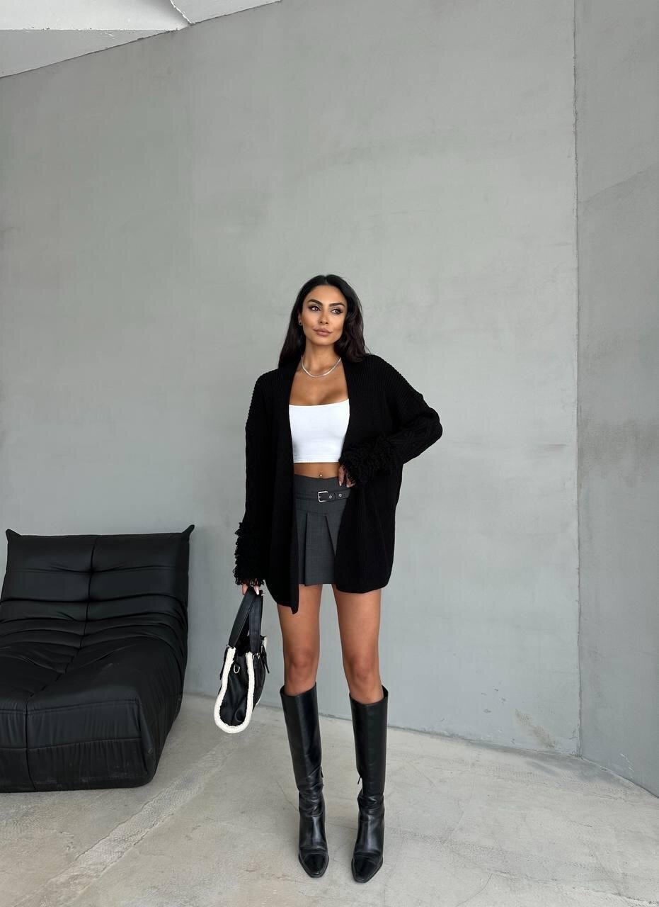 Püskül Detaylı Triko Hırka