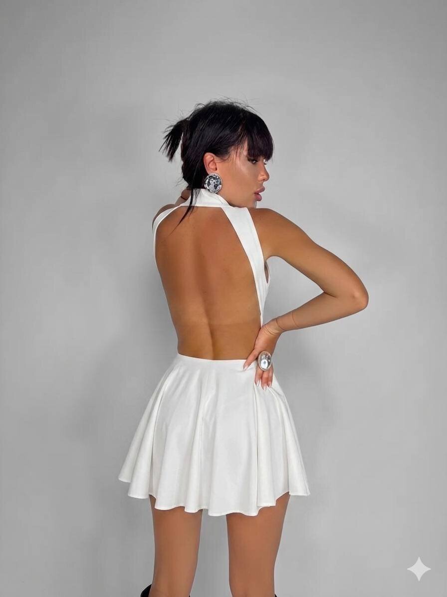 AGRAFLI SIRT DEKOLTELİ