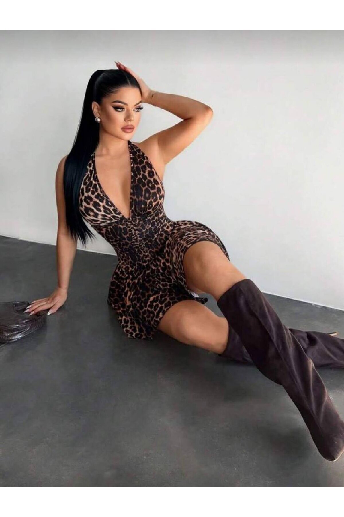 BEL OTURTMALI ASKILI ELBİSE