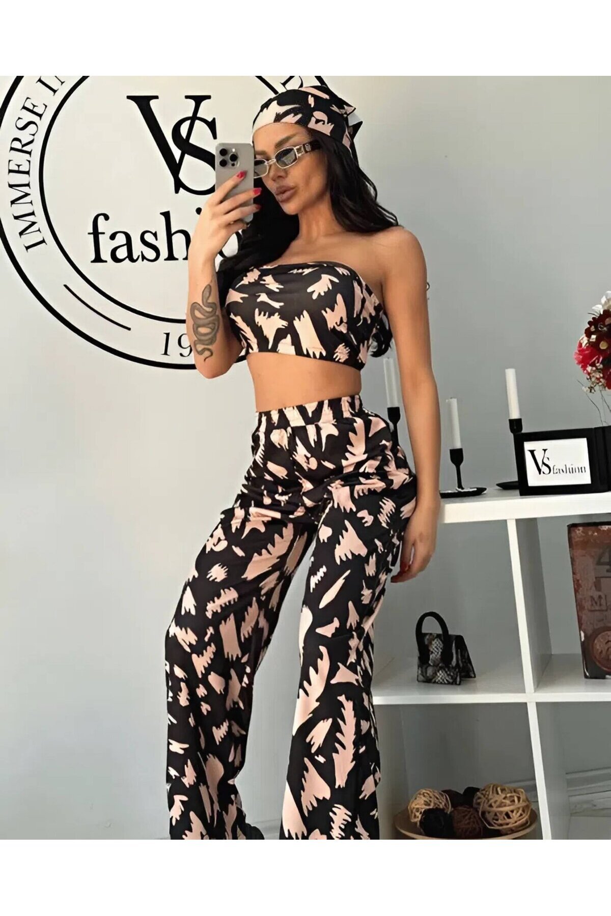 CROP BANDANA DETAYLI TAKIM