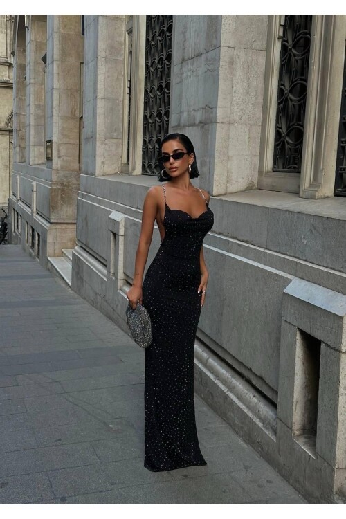 Gloplu Yırtmaçlı Elbise