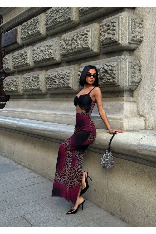 GÖGÜS DANTELİ ELBİSE