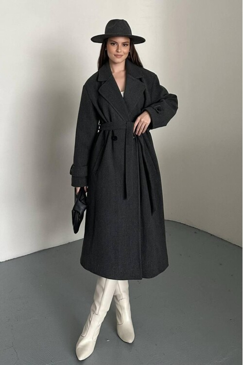 KUŞAKLI DÜĞME DETAYLI KAŞE KABAN