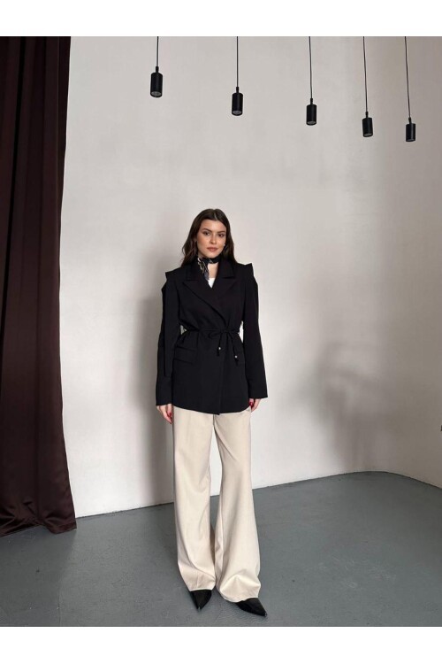 OMUZ KUŞAK SARKIK CEKET