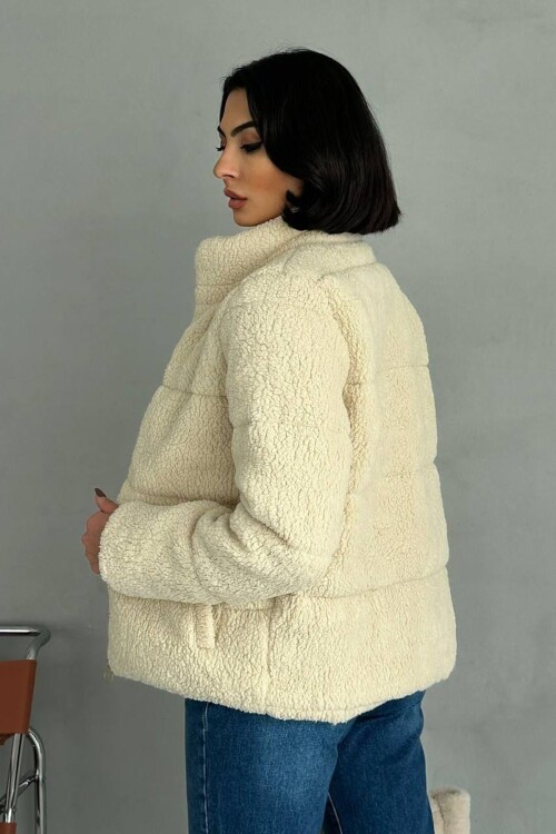 PELUŞ CEPLİ YUMOŞ CEKET