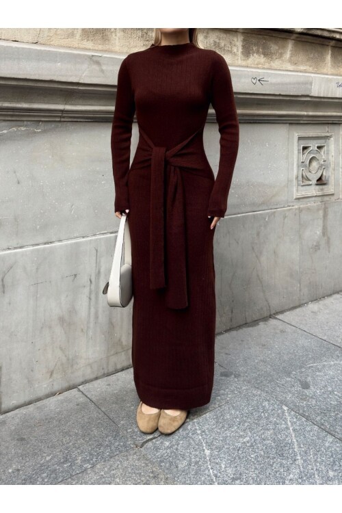 TRİKO BELDEN KUŞAK DETAYLI ELBİSE