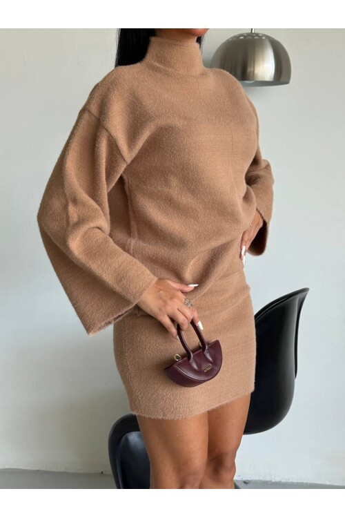 TRİKO ETEKLİ TAKIM