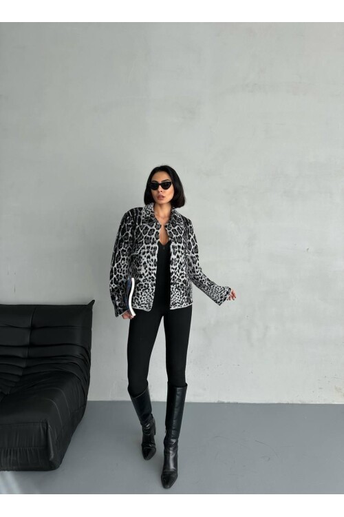Leopar Desenli Triko Hırka