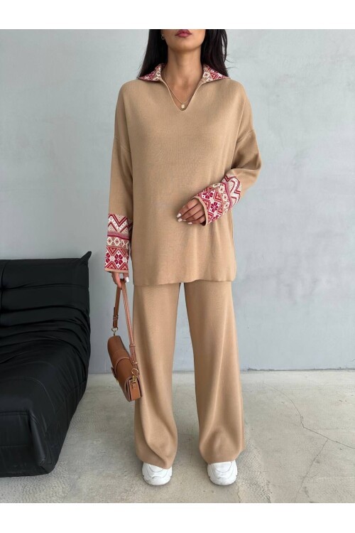 Desen Detaylı Bluz Pantolon İkili Takım