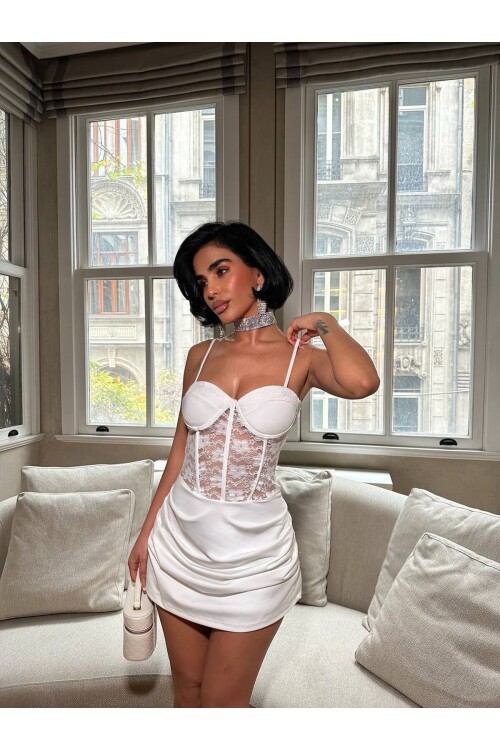 GLOP VE GÜPÜR DETAY ELBİSE