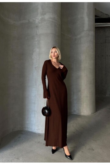 İNCE BEL V YAKA MAXİ TRİKO ELBİSE