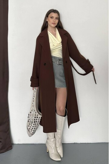 KUŞAKLI DÜĞME DETAYLI KAŞE KABAN