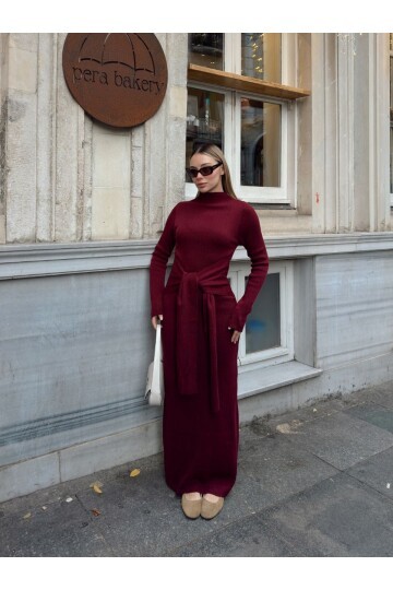 TRİKO BELDEN KUŞAK DETAYLI ELBİSE