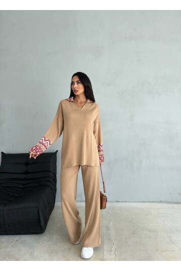 Desen Detaylı Bluz Pantolon İkili Takım